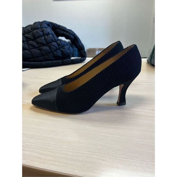 Proxy Made In Spain Black Textured & Satin Pumps Heels Formal Sz 7 EUC - Picture 4 of 7